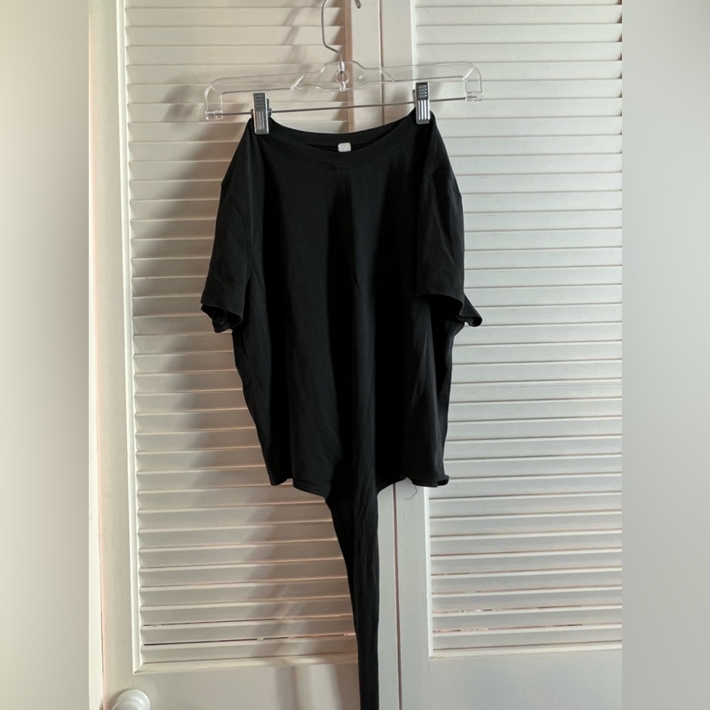 lululemon Black Short Sleeve Wrapped Short Sleeve top